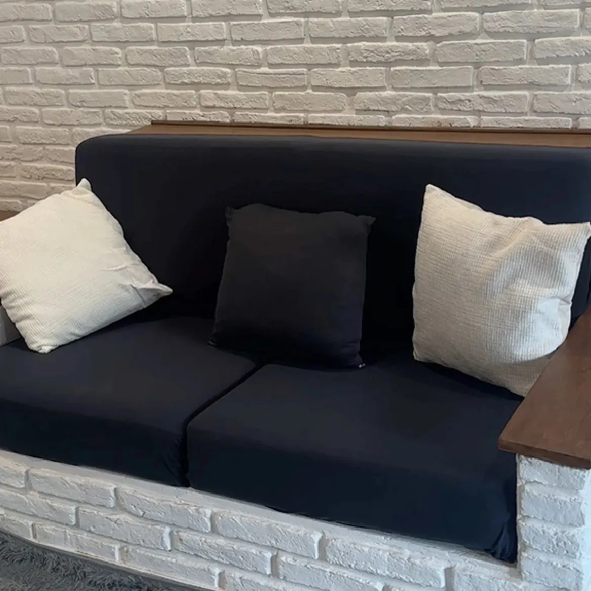 Funda Sillón Elastizada 2 Cuerpos Dakota Negra 140-180cm Ajustable Negro Lisa