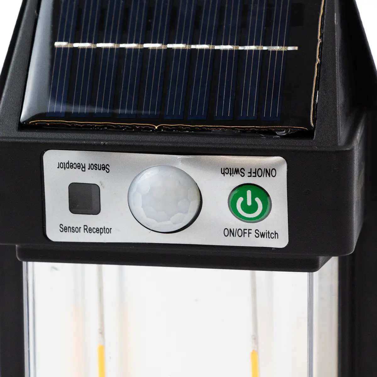 Aplique Reflector Led Sensor Movimiento Solar Dakota 2.5w Negro Blanco Cálido