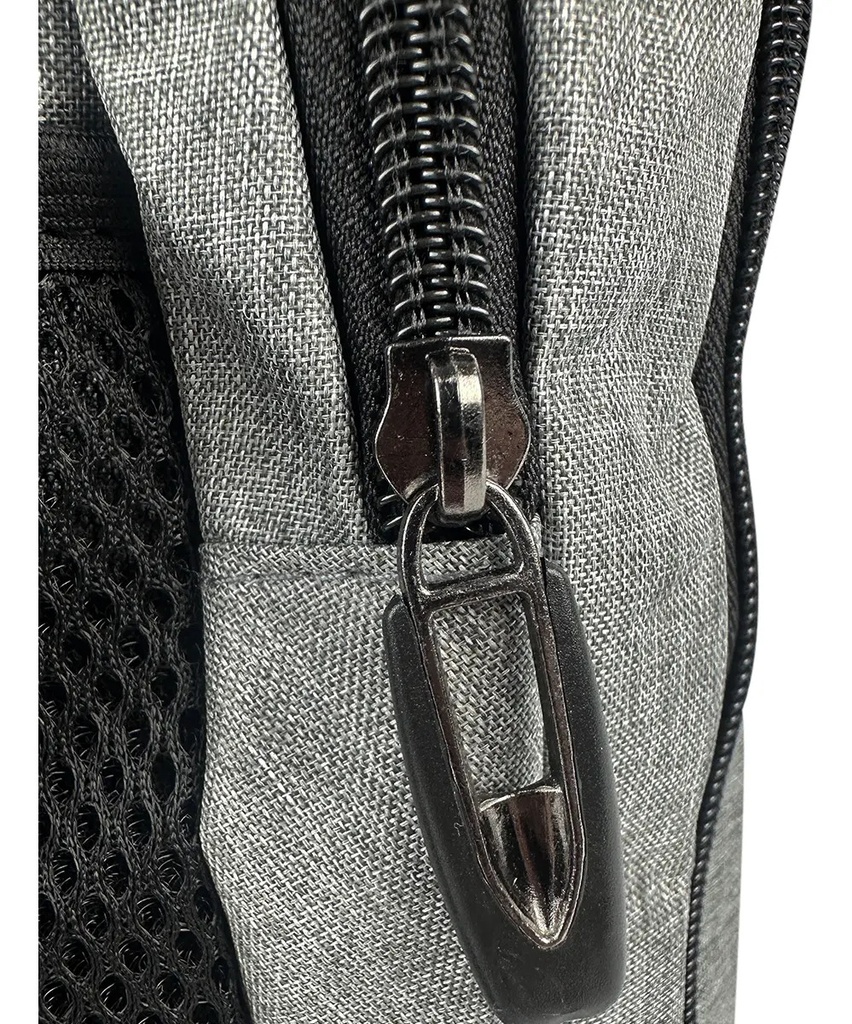 Mochila Dakota Reforzada Porta Notebook Con Puerto Usb Color Gris