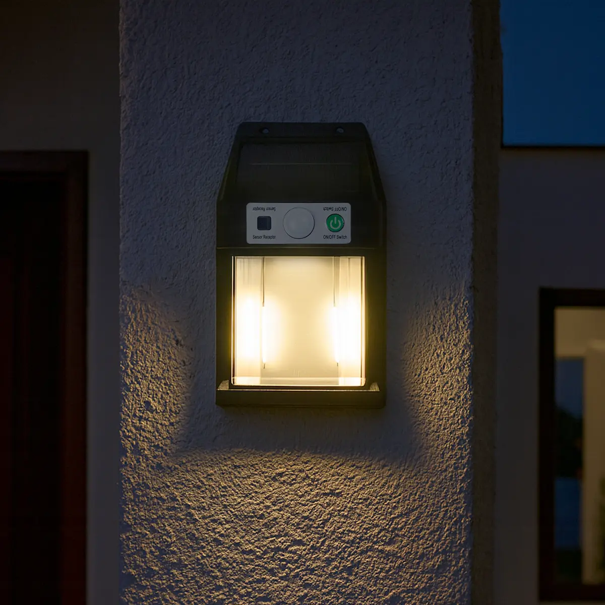 [LEDSM02 714604032618] Aplique LED 2 Velas C/Sensor de Movimiento LEDSM02